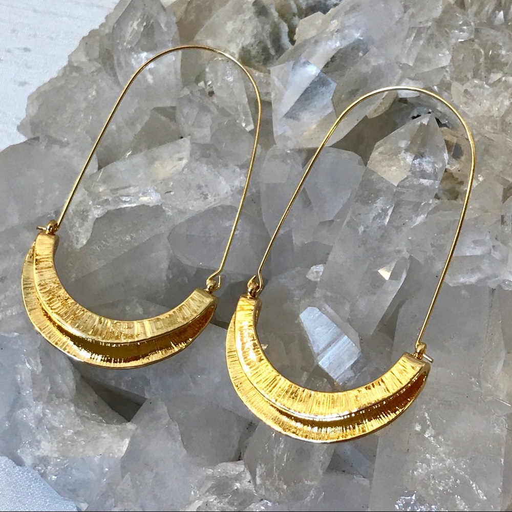✨Anthro Myra Gold Hoop Earrings✨ - Picture 8 of 8
